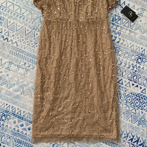 🌟Final Sale!🌟Adrianna Papell Gold Cocktail Dress🌟 - Picture 3 of 8